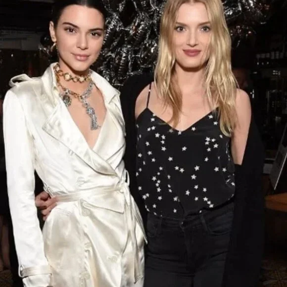 NWT Equipment Femme Layla Silk Cami Black Celestial Star Print XS CASUAL CITY - Picture 2 of 4